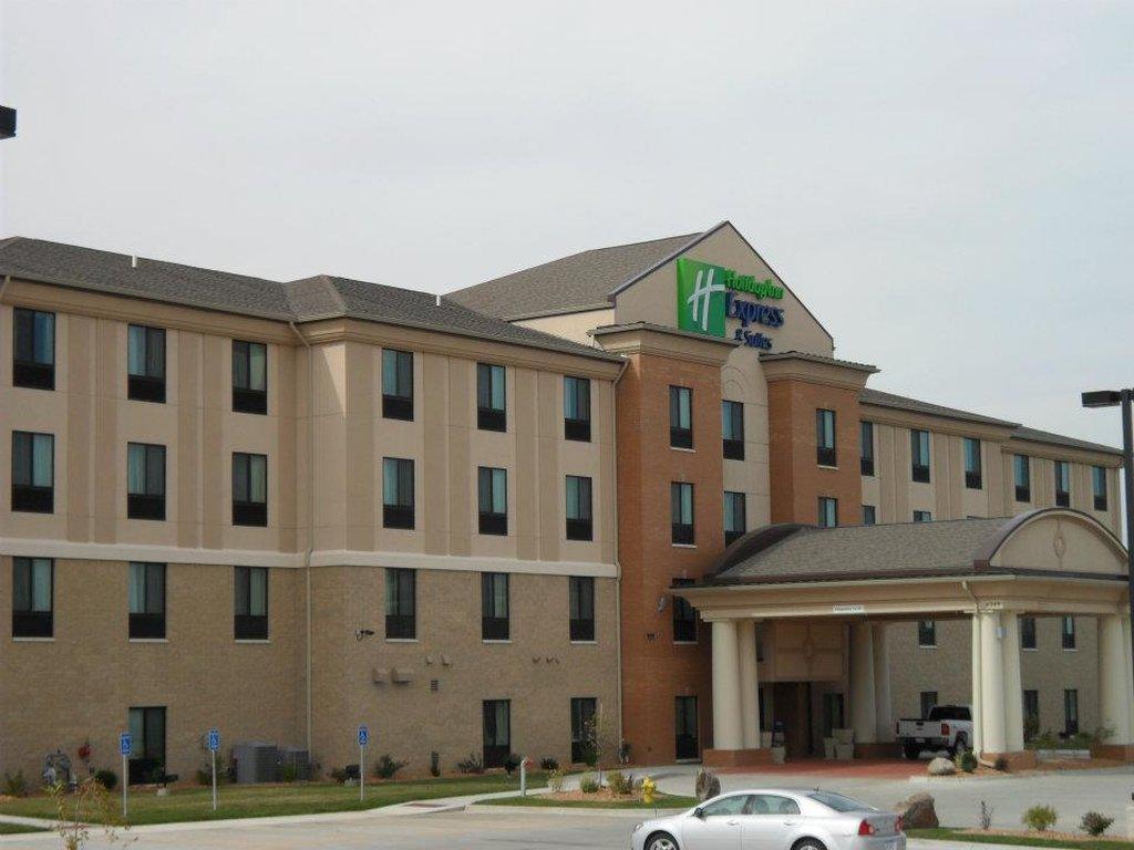 Holiday Inn Express And Suites Urbandale Des Moines, An Ihg Hotel Zewnętrze zdjęcie