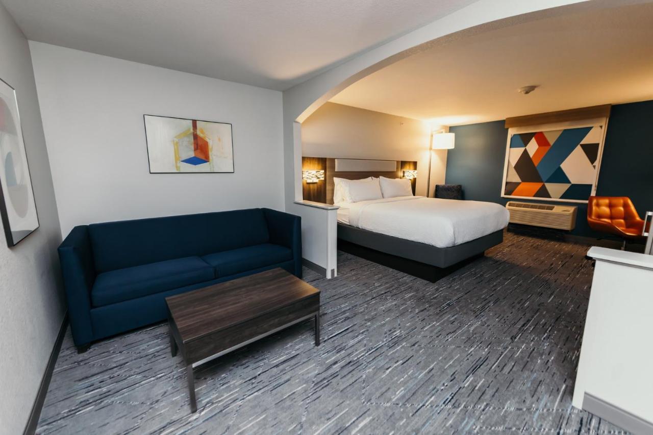 Holiday Inn Express And Suites Urbandale Des Moines, An Ihg Hotel Zewnętrze zdjęcie